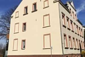 Gemütliche DG-Wohnung mit Einbauküche und Balkon ! Garage für Ihren PKW !! – Chemnitztalstraße 117, 9114 Chemnitz – Vorschaubild 2