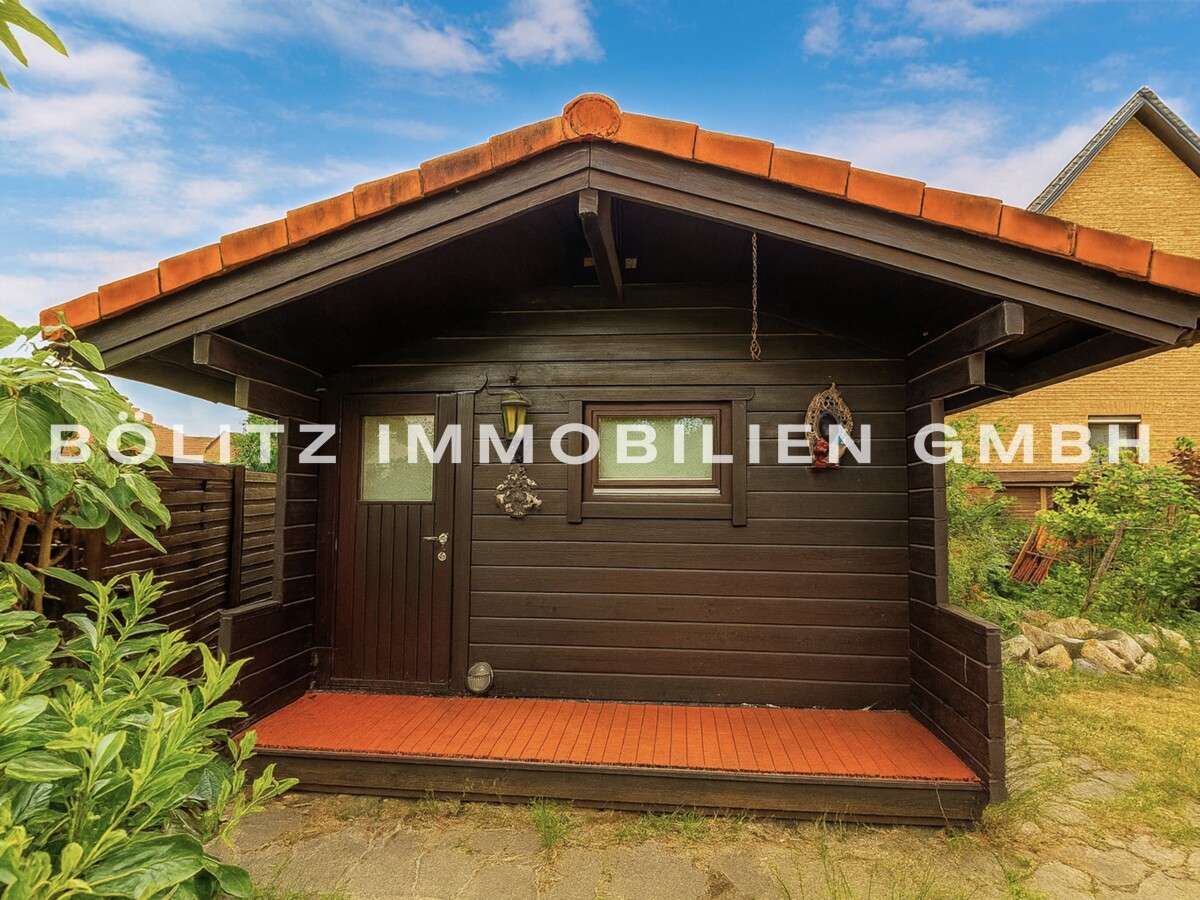 252 m² (BGF) großes EFH in Rudow: 7 Zimmer, 2 Wintergärten, Kamin, Keller auf 700 m² Grundstück, Berlin – Bild 4