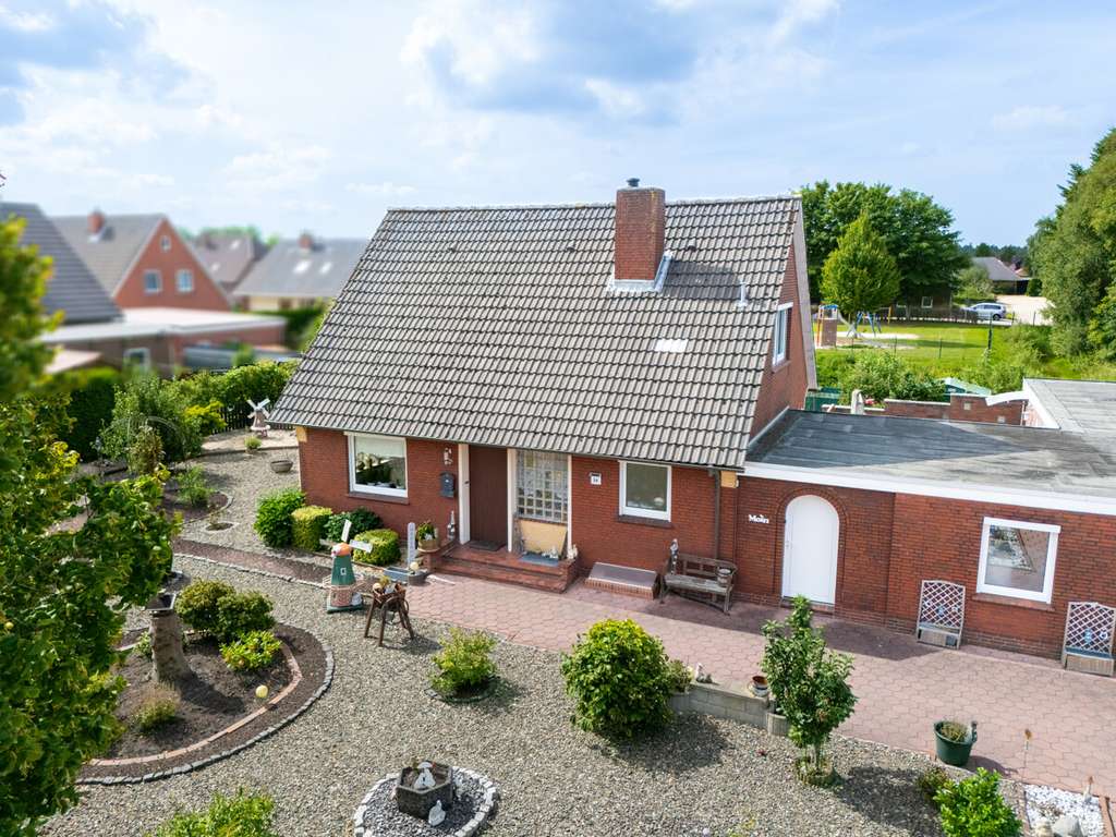 Immobilie in Hage - Gepflegte Immobilie mit Garage in zentraler Lage von Hage - Bild 3