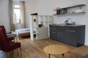 1 Zimmer Wohnung Stuttgart modern, gemütlich – Die vollständige Adresse der Immobilie erhältst du vom Anbieter., 70329 Obertürkheim (Ortsteil), Stuttgart – Vorschaubild 2