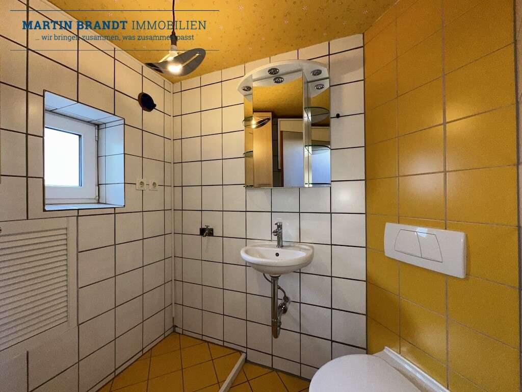 Immobilie in Hünfelden - Großzügiges Mehrfamilienhaus Anwesen mit schönen Garten in zentraler Lage von Hünfelden-Kirberg... - Bild 19