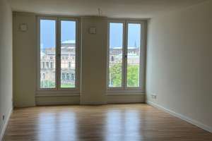 * Blick zum Zwinger, Balkon zum Garten und moderne Einbauküche - ID  6731* – Die vollständige Adresse der Immobilie erhältst du vom Anbieter., 1067 Innere Altstadt, Dresden – Vorschaubild 4