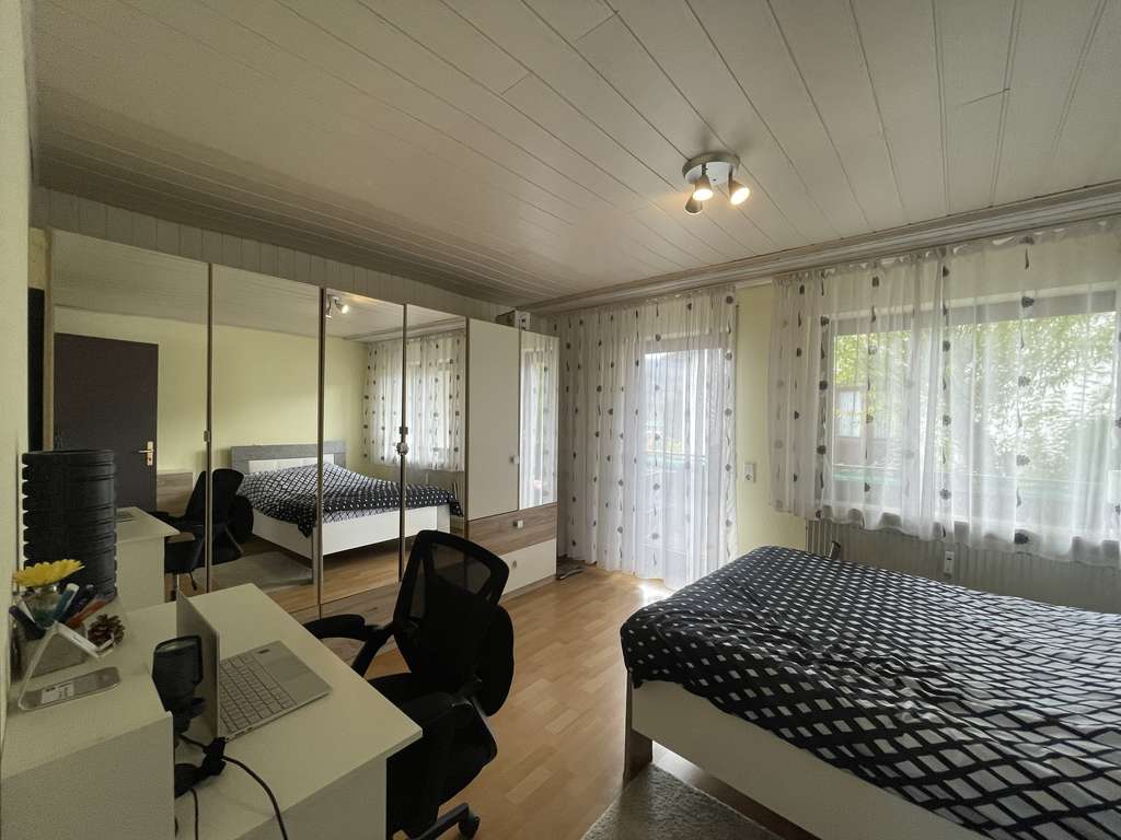 Immobilie in Sulzbach an der Murr - Große Wohnung + separate Einheit | perfekt für Familie, Homeoffice oder Vermietung - Bild 1