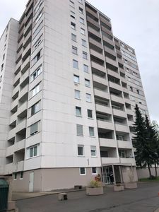 Gepflegte 3 Zimmer Wohnung mit Balkon zu verkaufen!