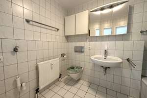 Lichtdurchflutete 2-Zimmer-Wohnung mit zwei Balkonen in ruhiger Wohnlage – Die vollständige Adresse der Immobilie erhältst du vom Anbieter., 75180 Innenstadt, Pforzheim – Vorschaubild 8