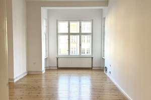 Bezugsfreie, großzügige 2-Zi.-Altbauperle mit großer Wohnküche - Fußläufig vom Lietzensee entfernt! – Sophie-Charlotten-Straße 46, 14059 Charlottenburg, Berlin – Vorschaubild 1