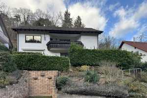Wohnen mit schöner Aussicht - Einfamilienhaus mit Einliegerwohnung in Hambach – Neustadt an der Weinstraße – Vorschaubild 1