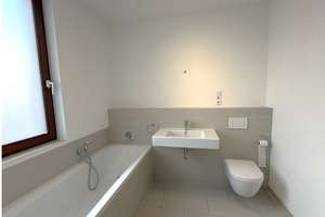 Haus im Haus: Moderne 3-5-Zi.-Maisonette-ETW mit Süd/West-Terrasse, Garten und TG-Stellplatz
 – Die vollständige Adresse der Immobilie erhältst du vom Anbieter., 22559 Rissen, Hamburg – Vorschaubild 7