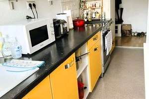 *WG geeignet* ! Zentral gelegene 2-Zimmer-Dachgeschosswohnung zu vermieten! – Die vollständige Adresse der Immobilie erhältst du vom Anbieter., 76137 Südweststadt, Karlsruhe – Vorschaubild 3