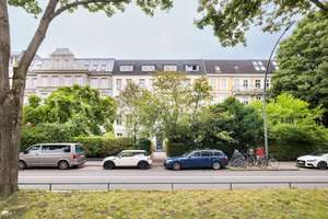 Charmante Dachgeschosswohnung mit großem Potenzial in der Bleickenallee – Die vollständige Adresse der Immobilie erhältst du vom Anbieter., 22763 Ottensen, Hamburg – Vorschaubild 2