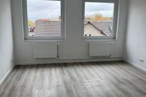 Erstbezug nach Sanierung, 2 Zimmer Wohnung mit Einbauküche