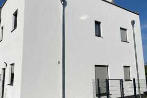 Lichtdurchflutete Doppelhaushälfte mit großzügigem Grundriss – Wiesbaden – Vorschaubild 1