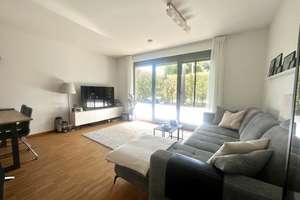Erdgeschosswohnung mit 2 Terrassen & Stellplatz 