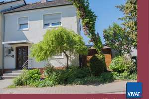 Attraktives REH mit schönem Garten und Garage in guter, ruhiger Wohnlage von Nieder-Eschbach.