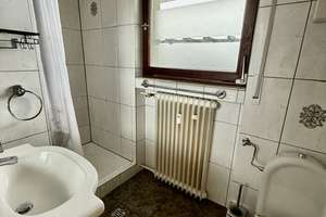 Gepflegtes Mehrfamilienhaus mit 5 Wohneinheiten und Entwicklungspotenzial in Hitdorf mit Rheinnähe! – Kleingansweg 2, 51371 Hitdorf, Leverkusen – Vorschaubild 20