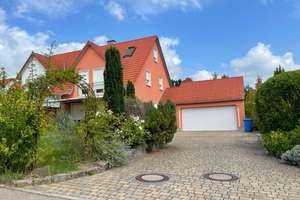 Exklusive Doppelhaushälfte