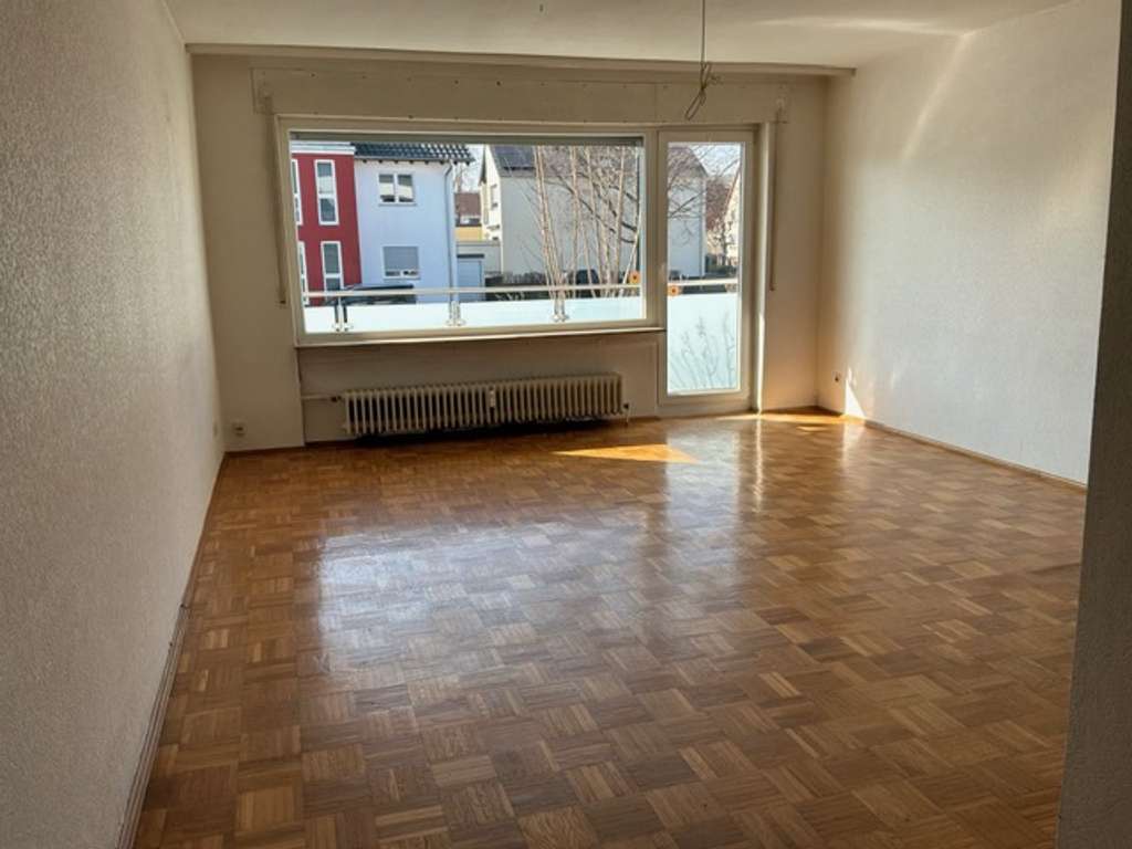 Immobilie in Bodenheim - Lichtdurchflutete 2-ZKB-Wohnung mit Sonnenbalkon u. PKW-Stellplatz in Bodenheim/ Sofortbezug möglich - Bild 1