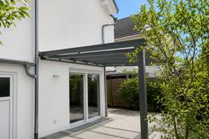 Hochwertiges Einfamilienhaus mit traumhaften Garten – Die vollständige Adresse der Immobilie erhältst du vom Anbieter., 80995 Feldmoching, München – Vorschaubild 2