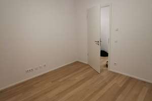 Zuhause mit moderner Einrichtung und Terasse in Kirchheim – Maikäferstraße 4a, 85551 Kirchheim bei München – Vorschaubild 11