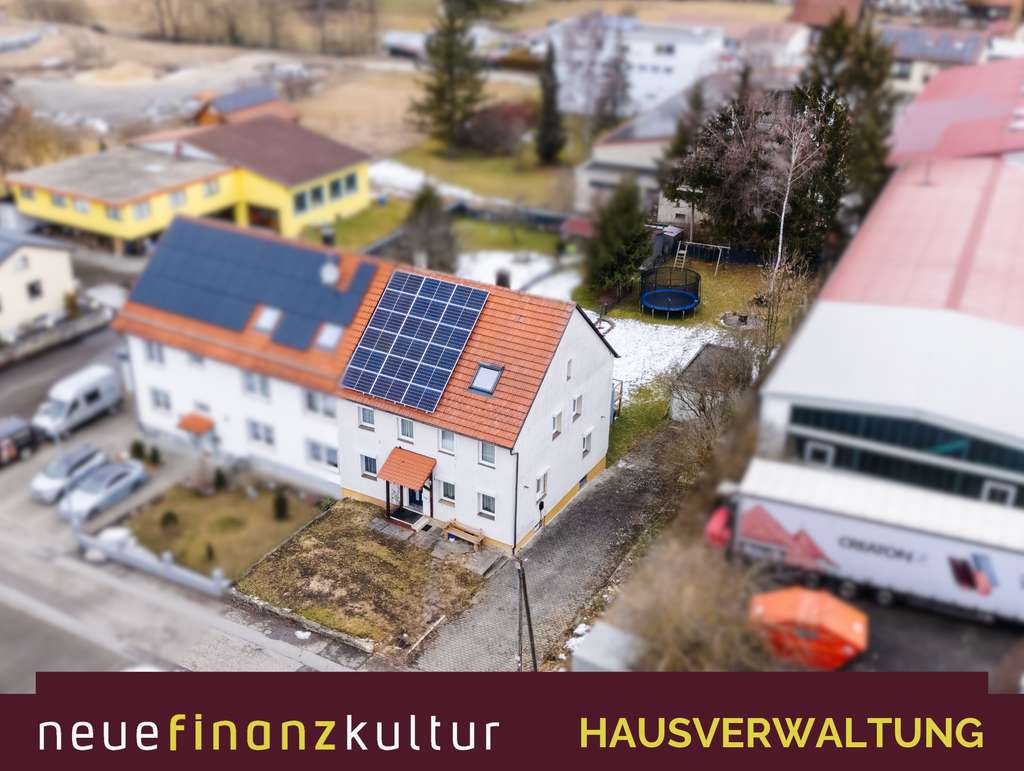 Immobilie in Münsingen - Traumhafte, sanierte Doppelhaushälfte mit großem Grundstück in Münsingen - Bild 1