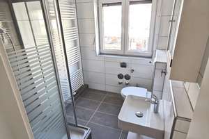 Exklusiv: Kürzlich saniert, EBK, 1.OG, Balkon Südausrichtung, direkt v. Eigentümer – Die vollständige Adresse der Immobilie erhältst du vom Anbieter., 85055 Nordost, Ingolstadt – Vorschaubild 9