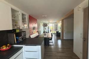 CHARMANTE Doppelhaushälfte mit WOHLFÜHLcharakter! Ideal für Familien oder Paare! Pelletheizung! – St.-Antonius-Straße 12 a, 86860 Jengen – Vorschaubild 13