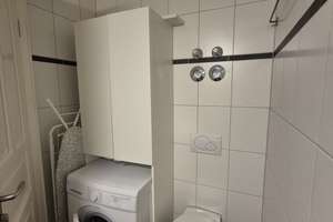 Für 6 Monate: 1,5-Zimmer-Apartment im Herzen von Regensburg - komplett ausgestattet all inclusive! – Glockengasse 5, 93047 Innenstadt, Regensburg – Vorschaubild 4