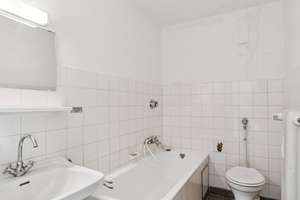 Klassische 2-Zi.-Whg. in Schwabing mit Balkon, Aufzug und bereit zur Modernisierung – Die vollständige Adresse der Immobilie erhältst du vom Anbieter., 80796 Neuschwabing, München – Vorschaubild 12