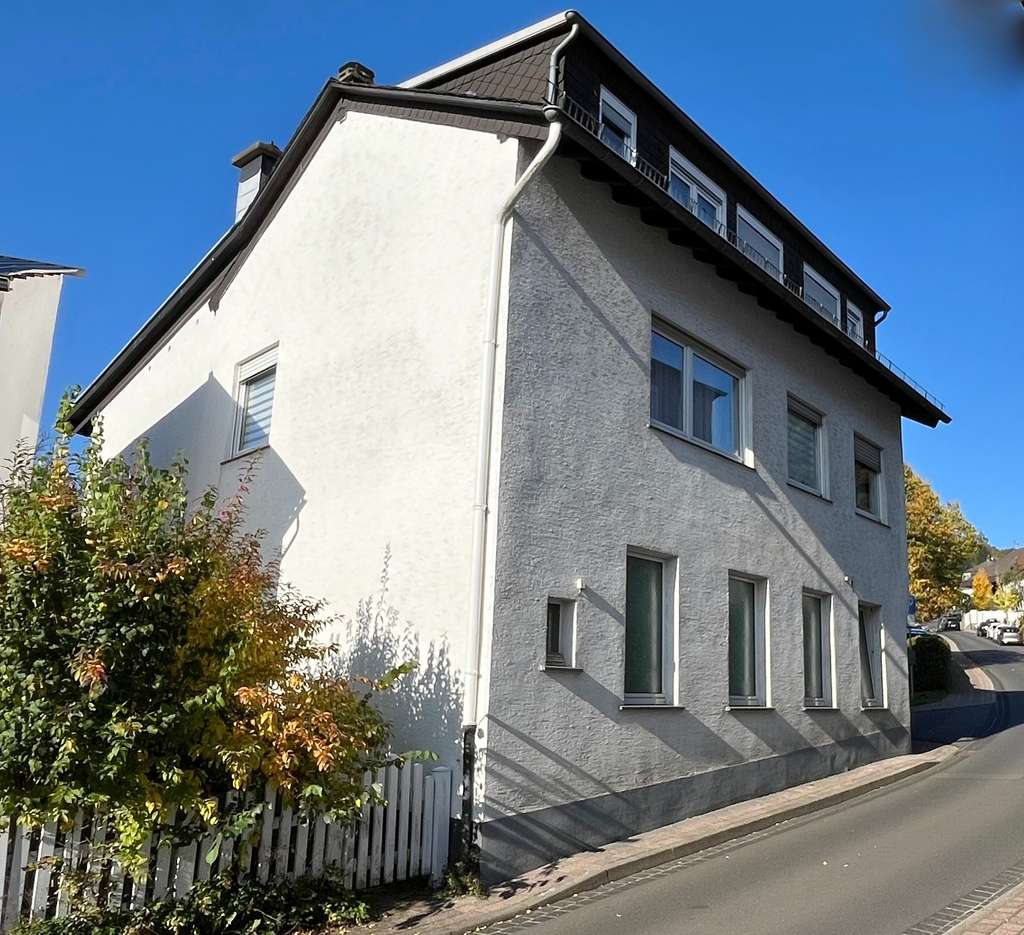 Immobilie in Prüm - **Wohnhaus mit Ausbaumöglichkeit im Untergeschoss – mitten in Prüm** - Bild 4