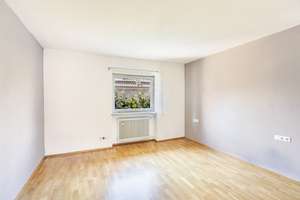 Sonniges Zweifamilienhaus in Obermenzing – flexible Wohnkonzepte & besonderes Potenzial – Die vollständige Adresse der Immobilie erhältst du vom Anbieter., 81245 Obermenzing, München – Vorschaubild 5