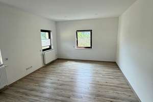 Großzügiges 8-Zimmer EFH mit wunderschönem Garten, Kamin und Einliegerwohnung – Die vollständige Adresse der Immobilie erhältst du vom Anbieter., 9350 Lichtenstein/Sachsen – Vorschaubild 28