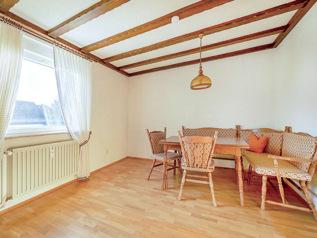 Immobilie in Malsch - Ein Zuhause mit Zukunft: Großzügiges Zweifamilienhaus mit Charme, Scheune und viel Raum zum Leben - Bild 6