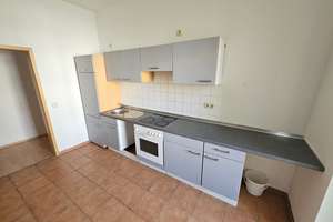 Ansprechende 2-Zimmerwohnung mit Einbauküche|Innenhofbalkon|Tageslichtbad mit Wanne|Abstellraum – Raiffeisenstraße 27, 39112 Leipziger Straße, Magdeburg – Vorschaubild 8