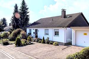 Gepflegtes Haus mit Einliegerwohnung in bester Lage und traumhaftem Fernblick auf die Vogesen. – Am Schulacker 14, 77933 Lahr/Schwarzwald – Vorschaubild 3
