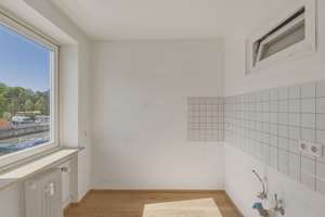 Helles schönes Apartment mit Balkon- in Giesing an der U-Bahn St.-Quirin Platz – Tegernseer Landstraße 203 b, 81549 Obergiesing, München – Vorschaubild 7