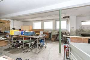 Wohnhaus trifft Hobby-/ Gewerbeflächen ... Garagen, Werkstatt, Lager, Büro • hier passt alles – Die vollständige Adresse der Immobilie erhältst du vom Anbieter., 88515 Langenenslingen – Vorschaubild 7