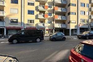 perfekt geschnittene 2 Zimmer Wohnung mit Renovierungsbedarf