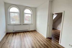Gemütlich wohnen unter dem Dach: Charmante 2-Zimmer-Wohnung in Hannover – sofort verfügbar