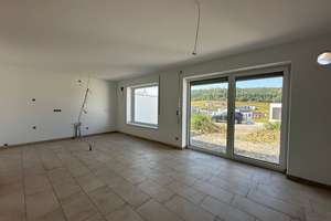 Modernes Reihenmittelhaus mit Garten und Carport in Wörth an der Donau – Zeininger Weg 10, 93086 Wörth an der Donau – Vorschaubild 5