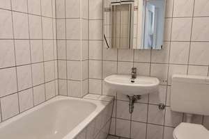 Helle 3 -Zimmerwohnung mit Balkon und Stellplatz in der Solinger City zu vermieten! – Mummstr. 21, 42651 Solingen-Mitte, Solingen – Vorschaubild 3