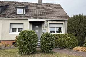 Mit Wohnrecht:
Gepflegte Doppelhaushälfte mit Garage in gefragter Lage von Iserlohn zu verkaufen – Die vollständige Adresse der Immobilie erhältst du vom Anbieter., 58638 Iserlohn-Mitte, Iserlohn – Vorschaubild 3