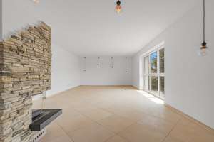 Zweifamilienhaus mit möglichem Umbau auf MFH und separatem Büroeingang.  – Die vollständige Adresse der Immobilie erhältst du vom Anbieter., 80935 Lerchenau-Ost, München – Vorschaubild 3