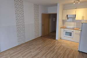 Anfragen nur per E-Mail. Sehr moderne und zentral gelegene 2 Zi.-Wohnung mit EBK. – Hafenstr. 195, 27568 Lehe, Bremerhaven – Vorschaubild 5