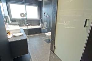 Exklusive 4,5-Zimmer-Wohnung mit hochwertiger Ausstattung, Balkon und Panoramakamin – Ernst-Häckel-Str. 98, 80999 Untermenzing, München – Vorschaubild 6