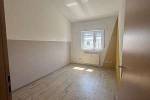 Viel Platz in Bochum: 4-Zimmer-Wohnung mit Balkon – Berneckerstr 17, 44799 Wiemelhausen, Bochum – Vorschaubild 3