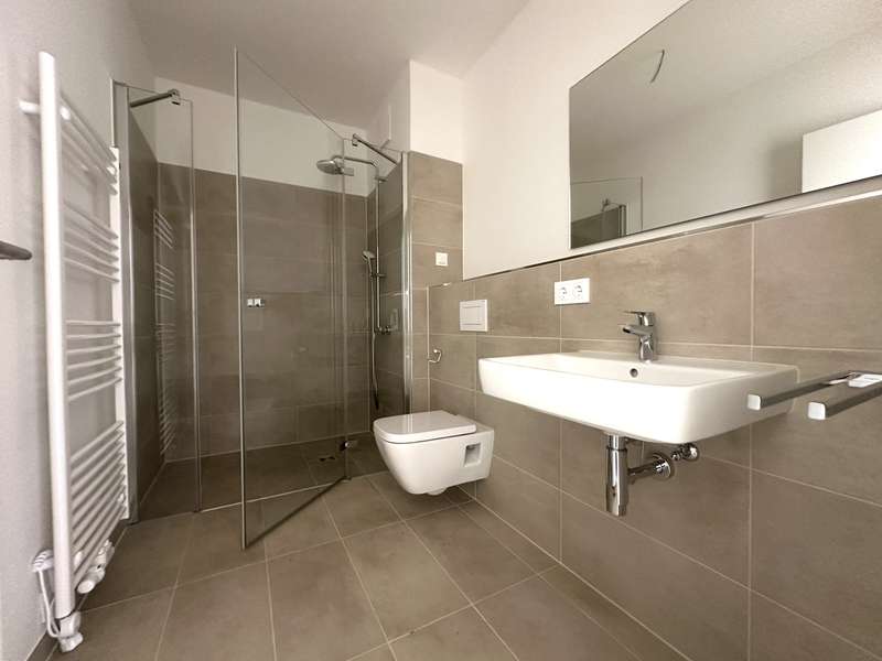 **Erstbezug** Große 3-Raum-Wohnung mit Terrasse in Dresden-Friedrichstadt - Photo 3