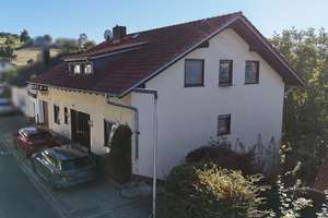 Perfekt für große Familien - Großes Zweifamilienhaus in sonniger Feldrandlage – Die vollständige Adresse der Immobilie erhältst du vom Anbieter., 64711 Erbach – Vorschaubild 2