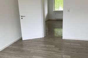 Helle  & renovierte 3 Raum Wohnung mit Balkon – Emmericher Straße 149, 47138 Obermeiderich, Duisburg – Vorschaubild 8