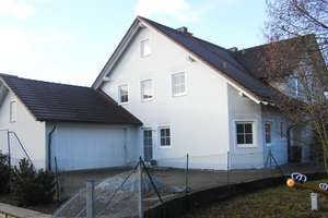 Gepflegtes Doppelhaushälfte mit 4 Zimmern in Denkendorf