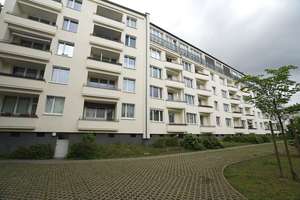 Hauptstadtmakler-Bezugsfreie Wohnung in Top-Lage – Die vollständige Adresse der Immobilie erhältst du vom Anbieter., 14052 Westend, Berlin – Vorschaubild 1